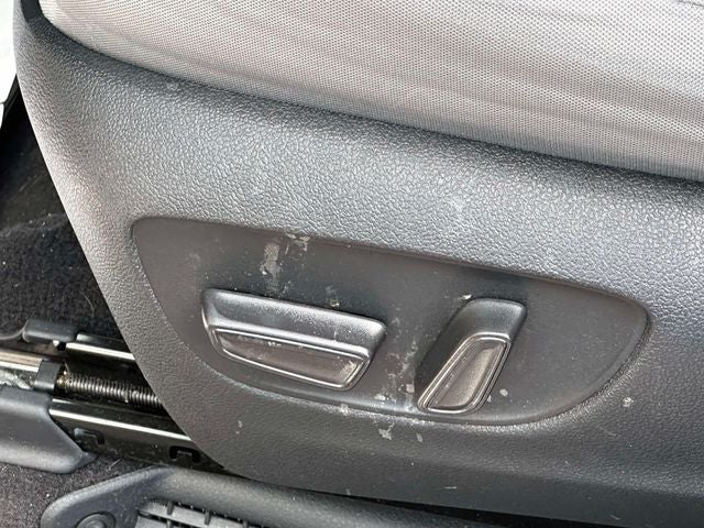 2022 Toyota Sienna LE 8 Passenger