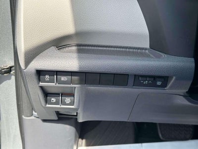 2022 Toyota Sienna LE 8 Passenger