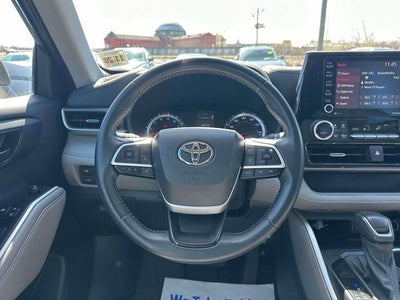 2022 Toyota Highlander LE
