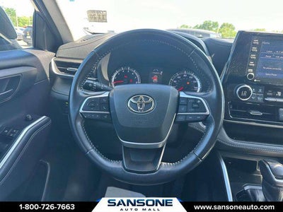 2022 Toyota Highlander LE