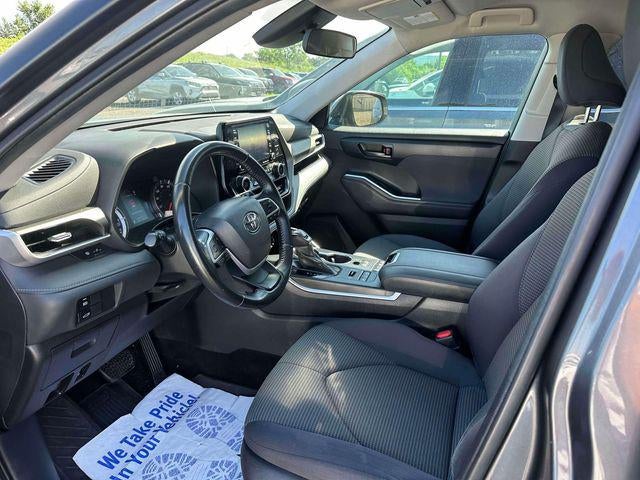2022 Toyota Highlander LE