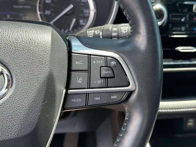 2022 Toyota Highlander Limited