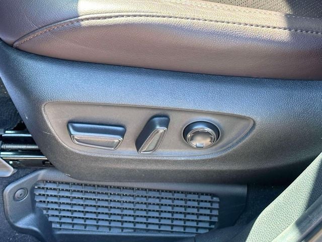 2024 Toyota Sienna Platinum 7 Passenger