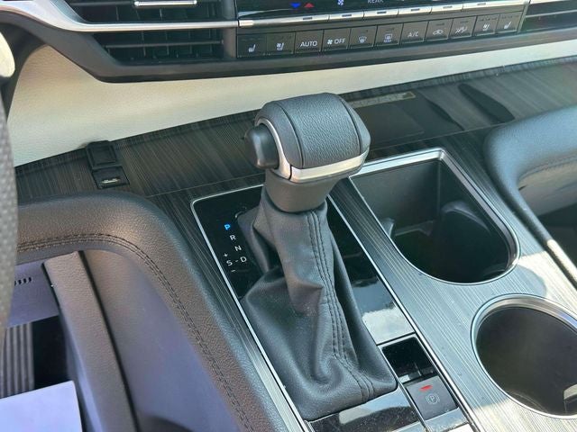 2024 Toyota Sienna Platinum 7 Passenger