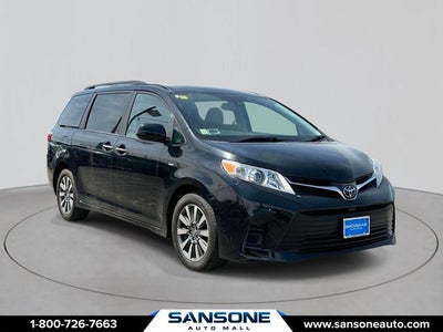 2020 Toyota Sienna LE 7 Passenger