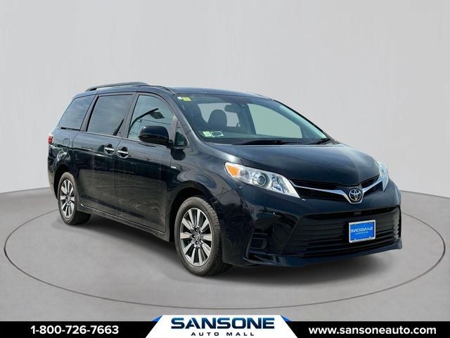 2020 Toyota Sienna LE 7 Passenger