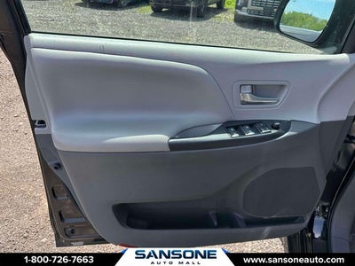 2020 Toyota Sienna LE 7 Passenger