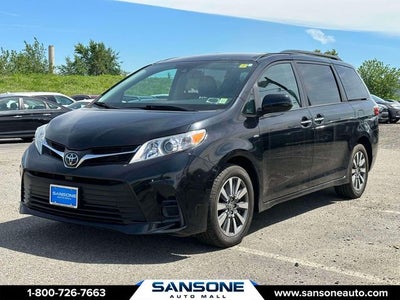 2020 Toyota Sienna LE 7 Passenger