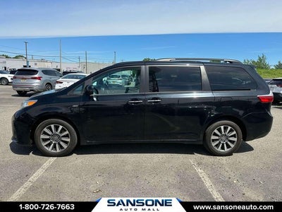 2020 Toyota Sienna LE 7 Passenger