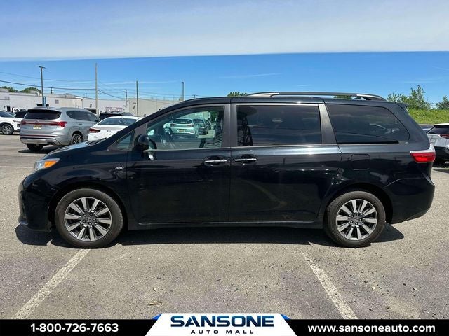 2020 Toyota Sienna LE 7 Passenger