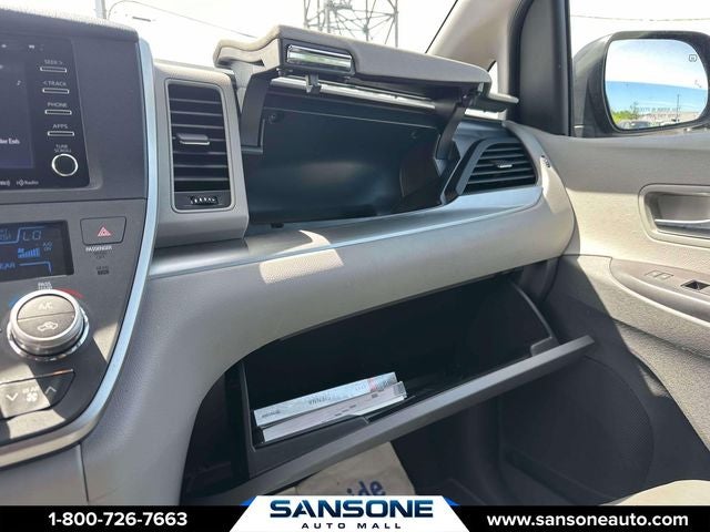2020 Toyota Sienna LE 7 Passenger