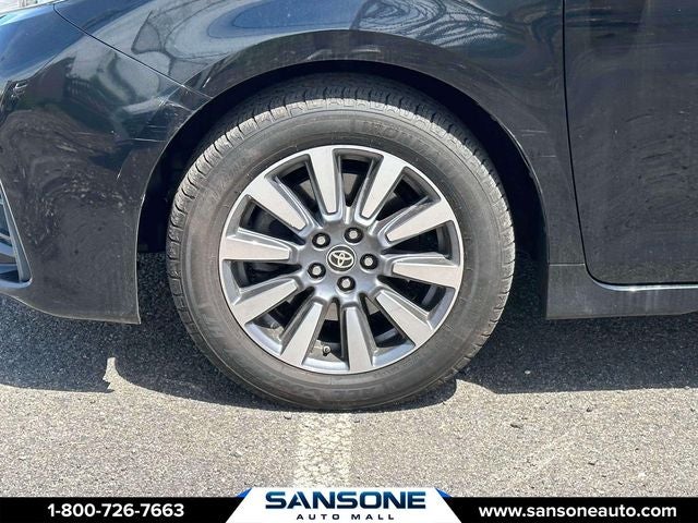 2020 Toyota Sienna LE 7 Passenger