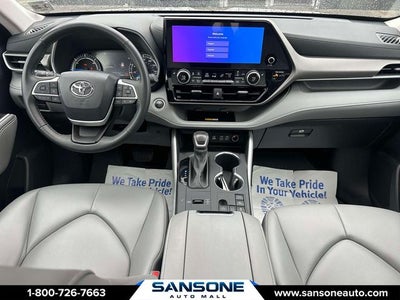 2024 Toyota Highlander Hybrid XLE
