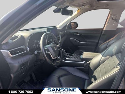 2023 Toyota Highlander XLE