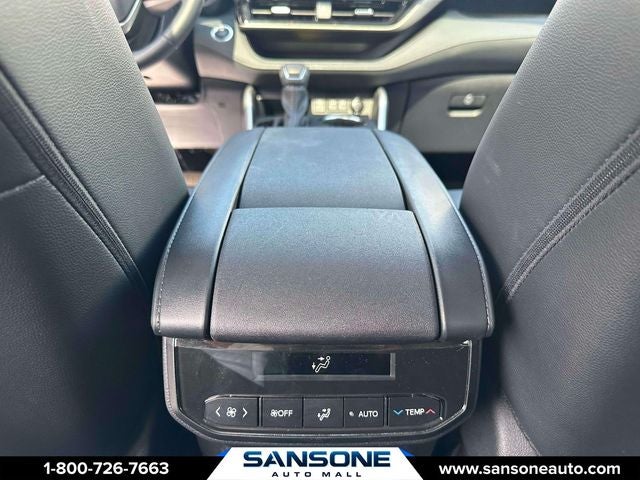 2025 Toyota Highlander XLE