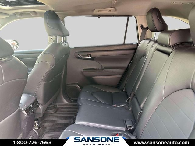 2025 Toyota Highlander XLE