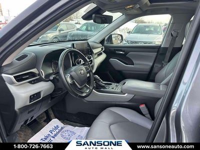 2023 Toyota Highlander XLE