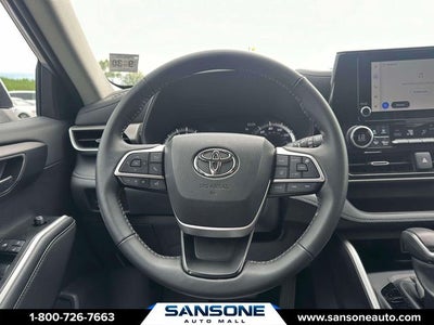 2025 Toyota Highlander LE