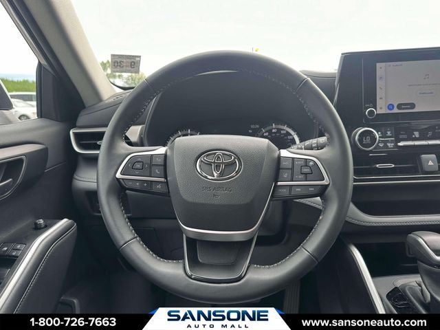 2025 Toyota Highlander LE