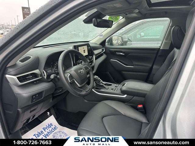 2025 Toyota Highlander XLE