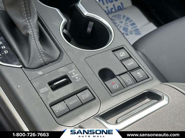 2025 Toyota Highlander XLE