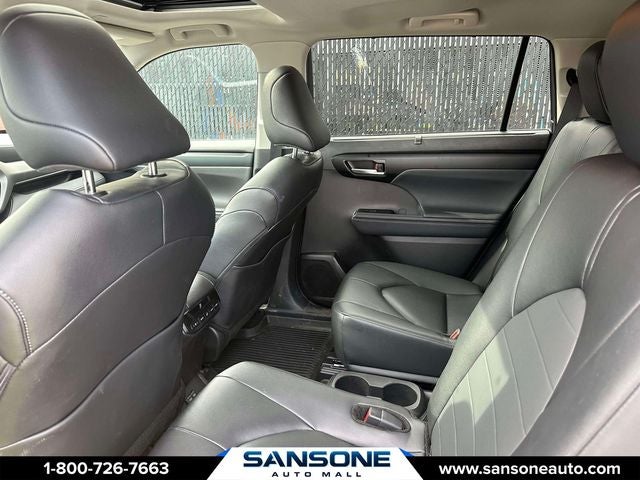 2025 Toyota Highlander XLE