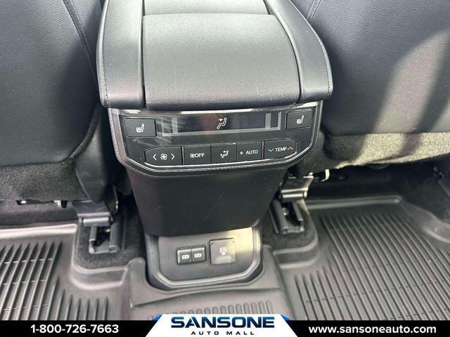 2025 Toyota Highlander Platinum