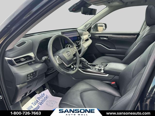2025 Toyota Highlander Platinum