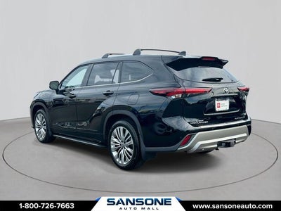 2025 Toyota Highlander Platinum