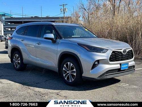 2023 Toyota Highlander Base