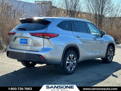2023 Toyota Highlander Base