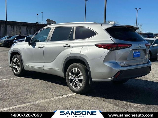 2023 Toyota Highlander Base