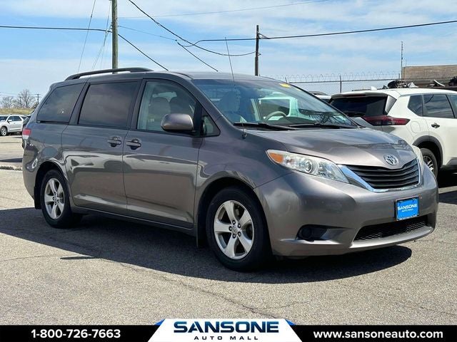2014 Toyota Sienna LE
