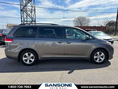 2014 Toyota Sienna LE