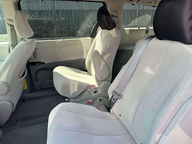 2014 Toyota Sienna LE