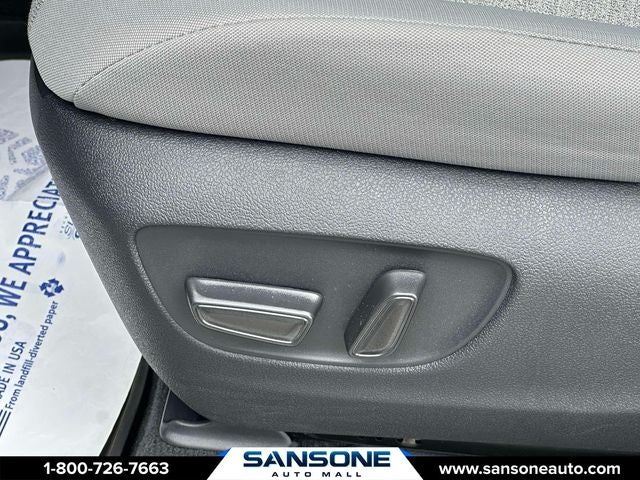 2026 Toyota Sienna LE 8 Passenger