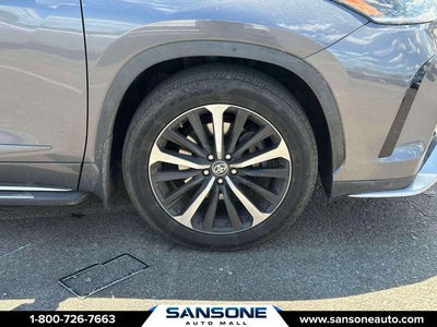 2022 Toyota Highlander XSE