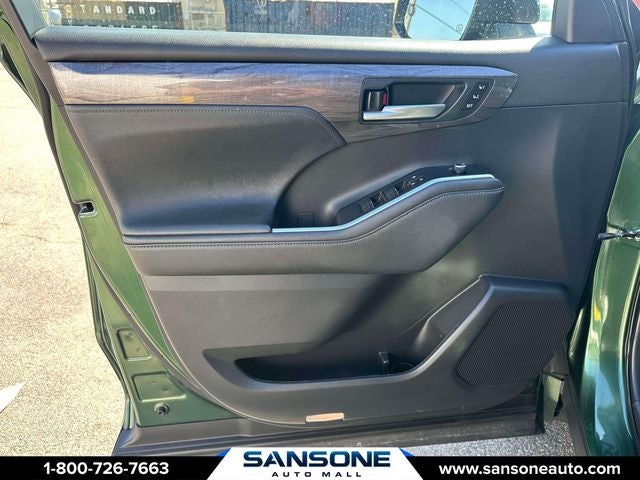 2023 Toyota Highlander Hybrid Limited