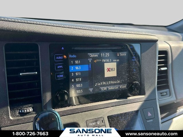 2017 Toyota Sienna XLE 8 Passenger
