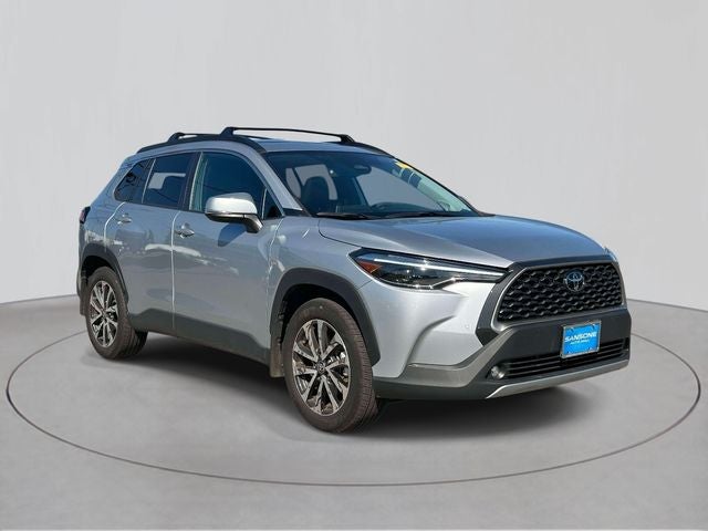 2024 Toyota Corolla Cross XLE