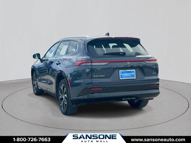 2025 Toyota Crown Signia XLE