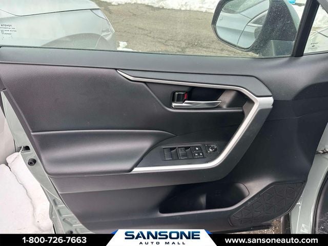 2025 Toyota bZ4X XLE