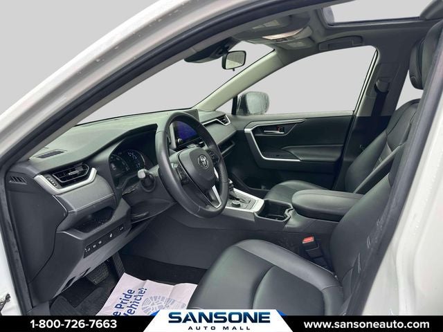 2025 Toyota RAV4 Hybrid XLE Premium