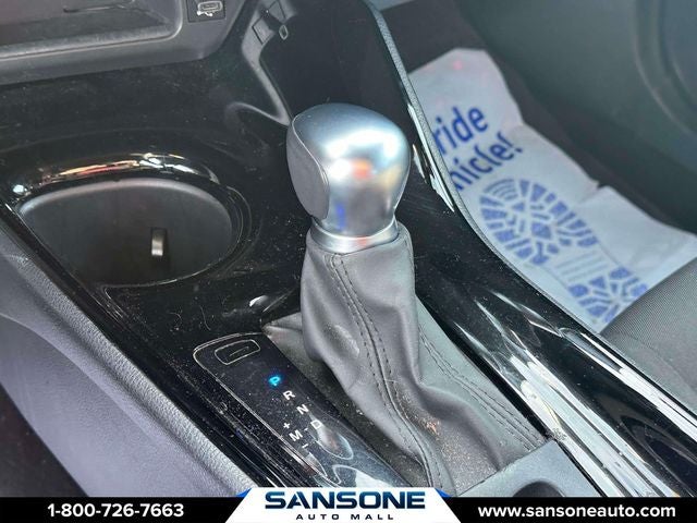 2022 Toyota C-HR XLE