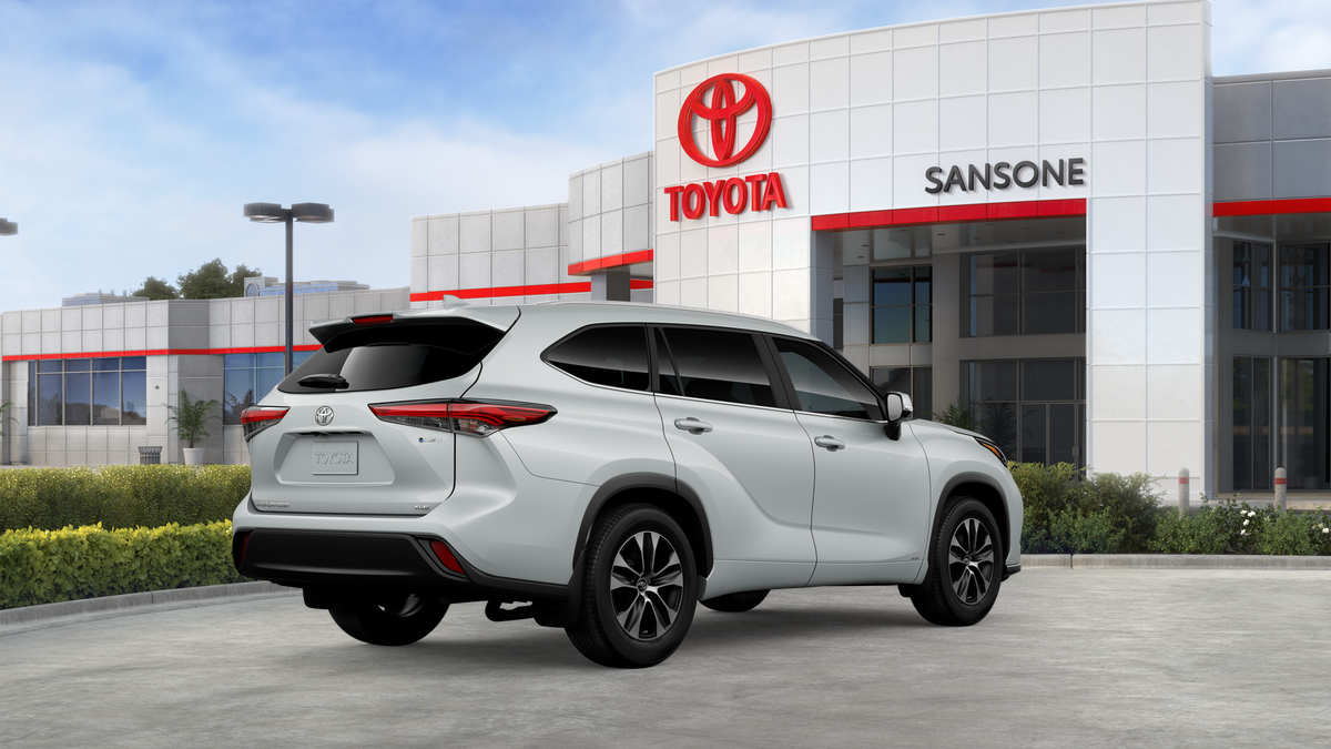 2026 Toyota Highlander Hybrid XLE