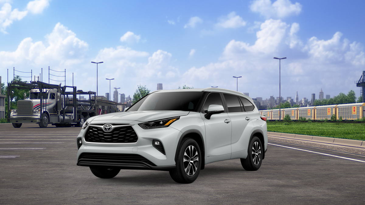 2026 Toyota Highlander Hybrid XLE
