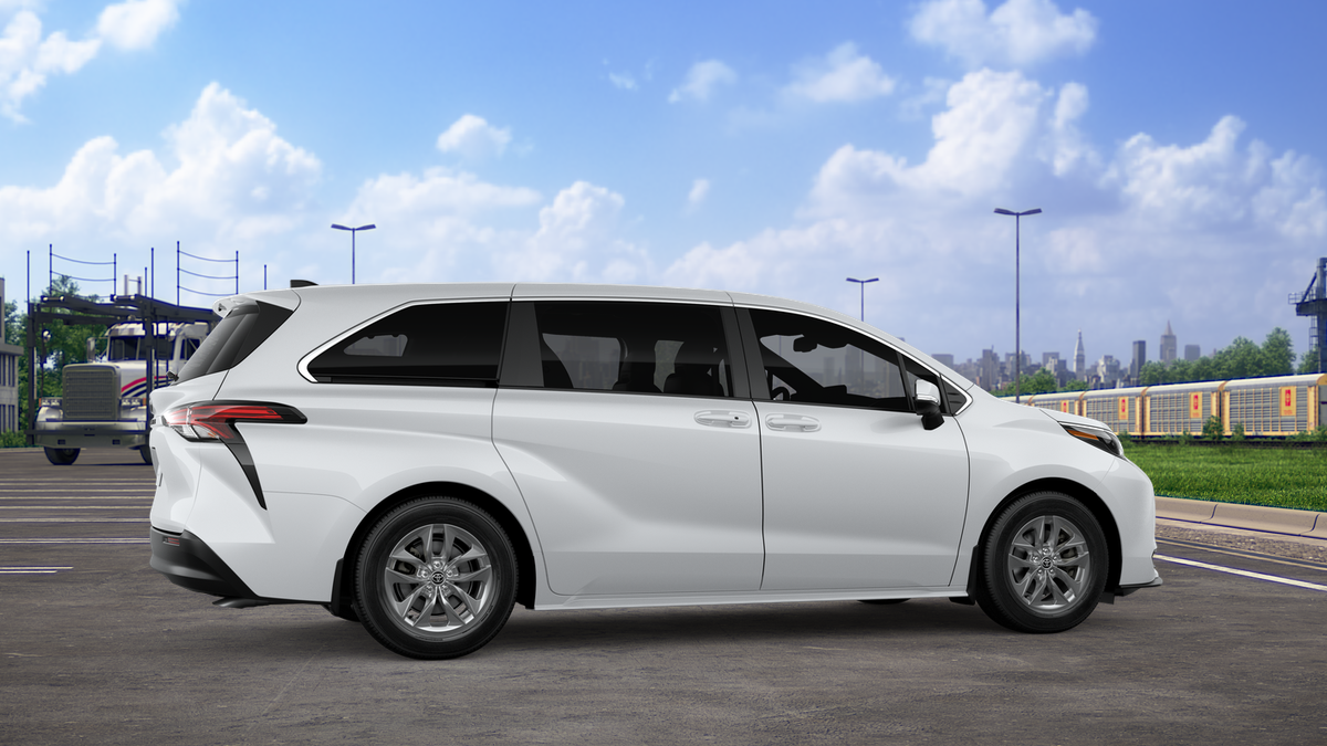 2026 Toyota Sienna LE