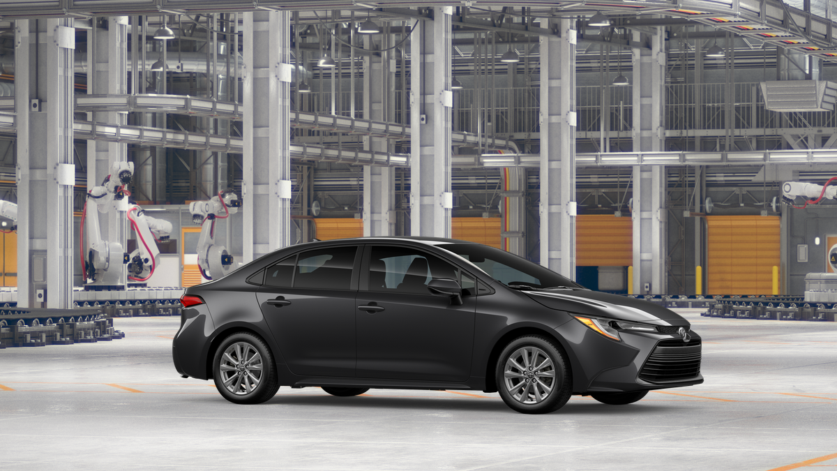 2026 Toyota Corolla LE - Photo 13