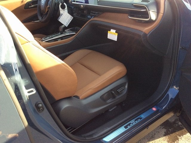 2025 Toyota Toyota Crown Signia Limited