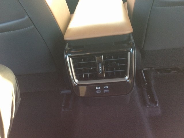 2025 Toyota Toyota Crown Signia Limited